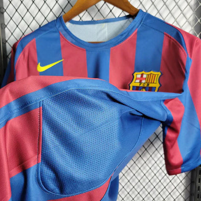 Barcelona Camiseta Local 2006/07 - Retro - RONALDINHO #10