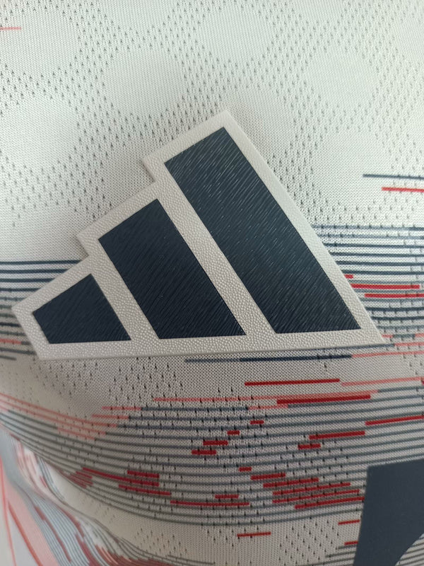 Bayern Munich Player Camiseta Visitante 2025/26 - Versión Jugador