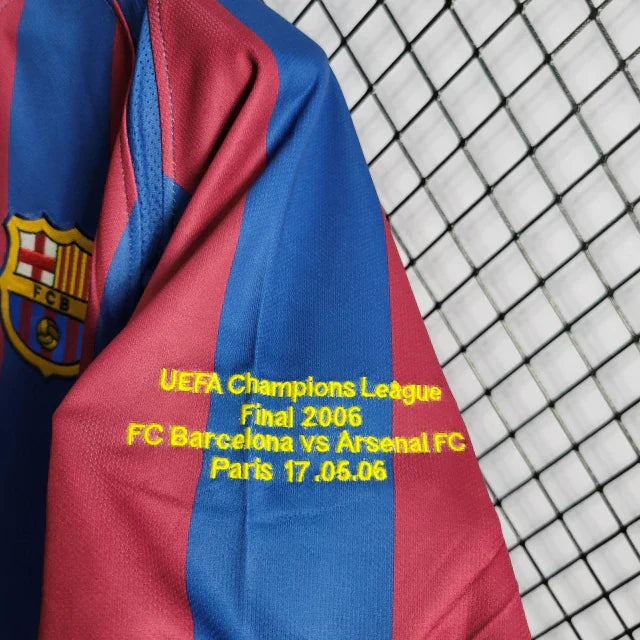 Barcelona Camiseta Local 2006/07 - Retro - RONALDINHO #10